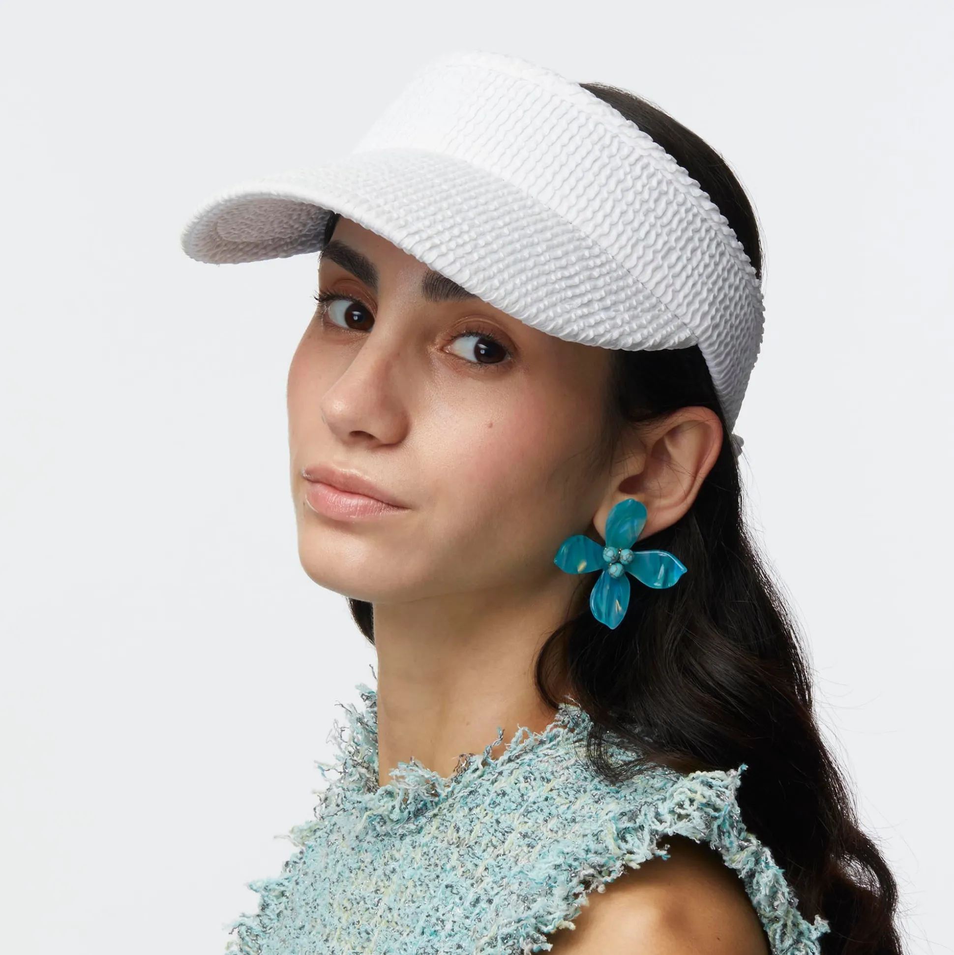 CHALK SWIMMER BOW TIE VISOR