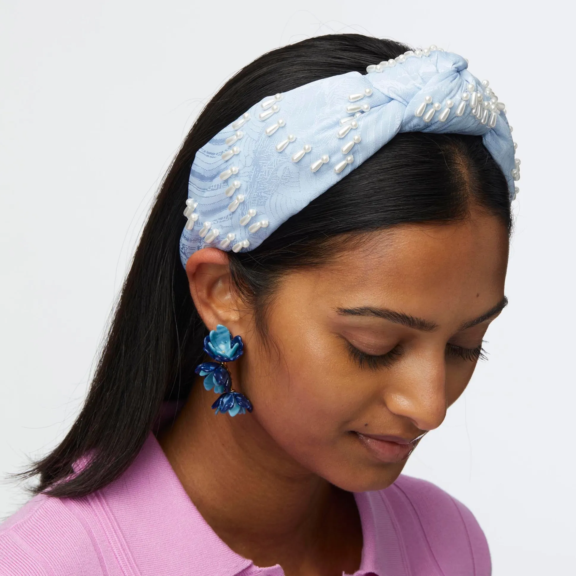 CLOUDY SKY KNOTTED VENUS EMBELLISHED HEADBAND