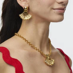 GOLD FAN SHELL COLLAR NECKLACE