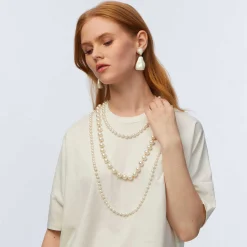 IVORY SHORT-SLEEVE PEARL STRAND TEE