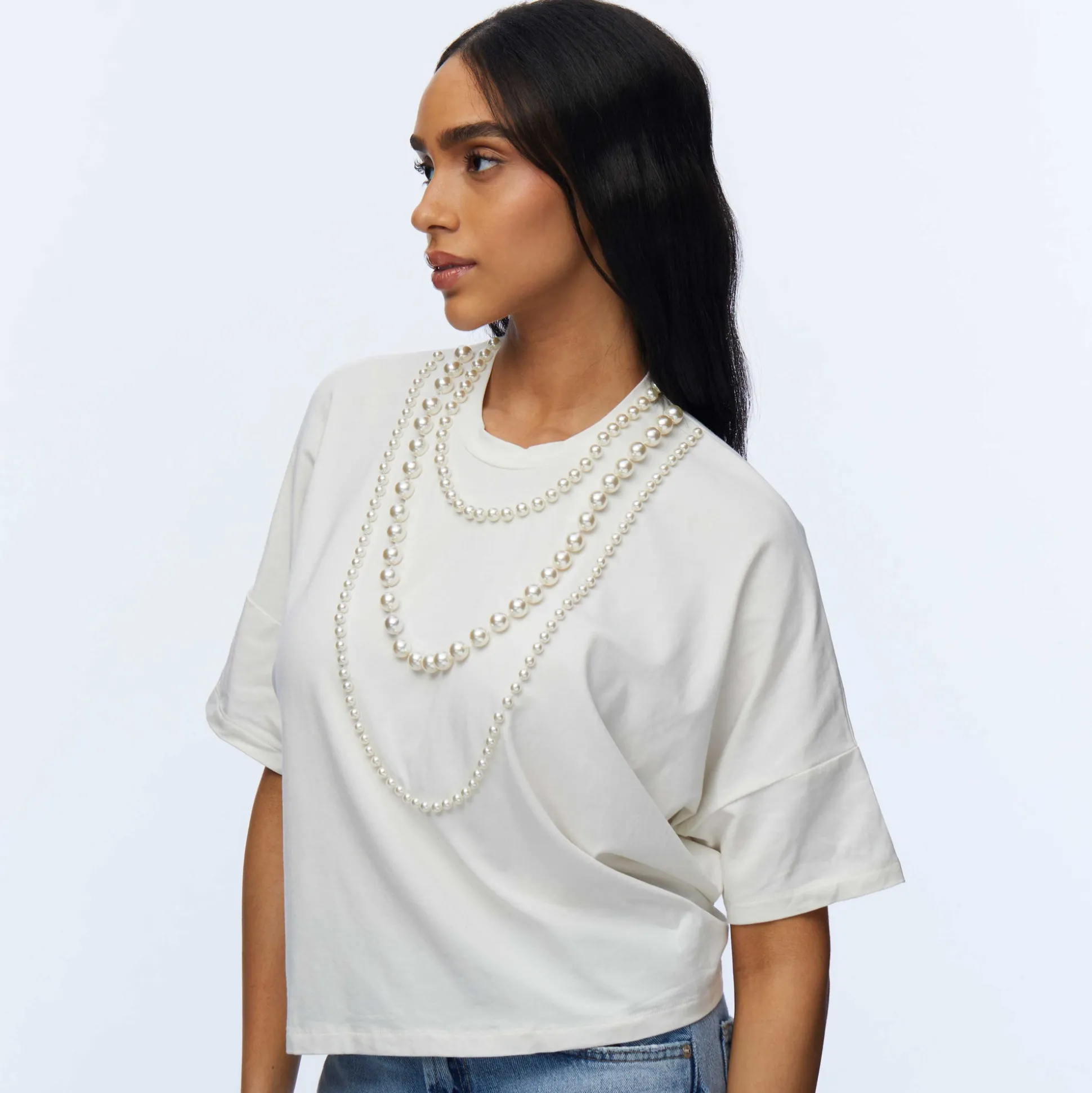 IVORY SHORT-SLEEVE PEARL STRAND TEE