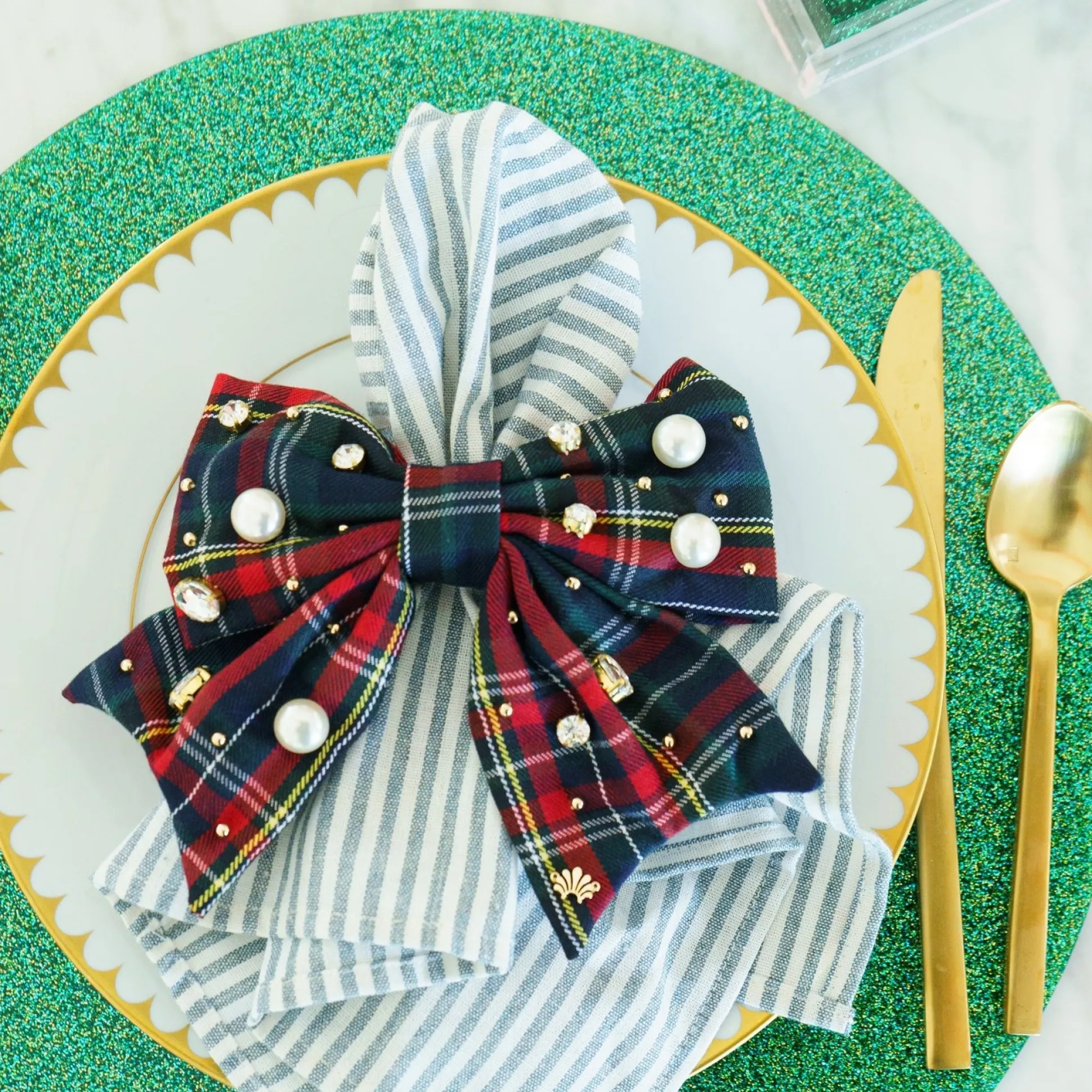 MIDNIGHT PLAID SET OF 4 EMBELLISHED PLAID BOW NAPKIN RINGS
