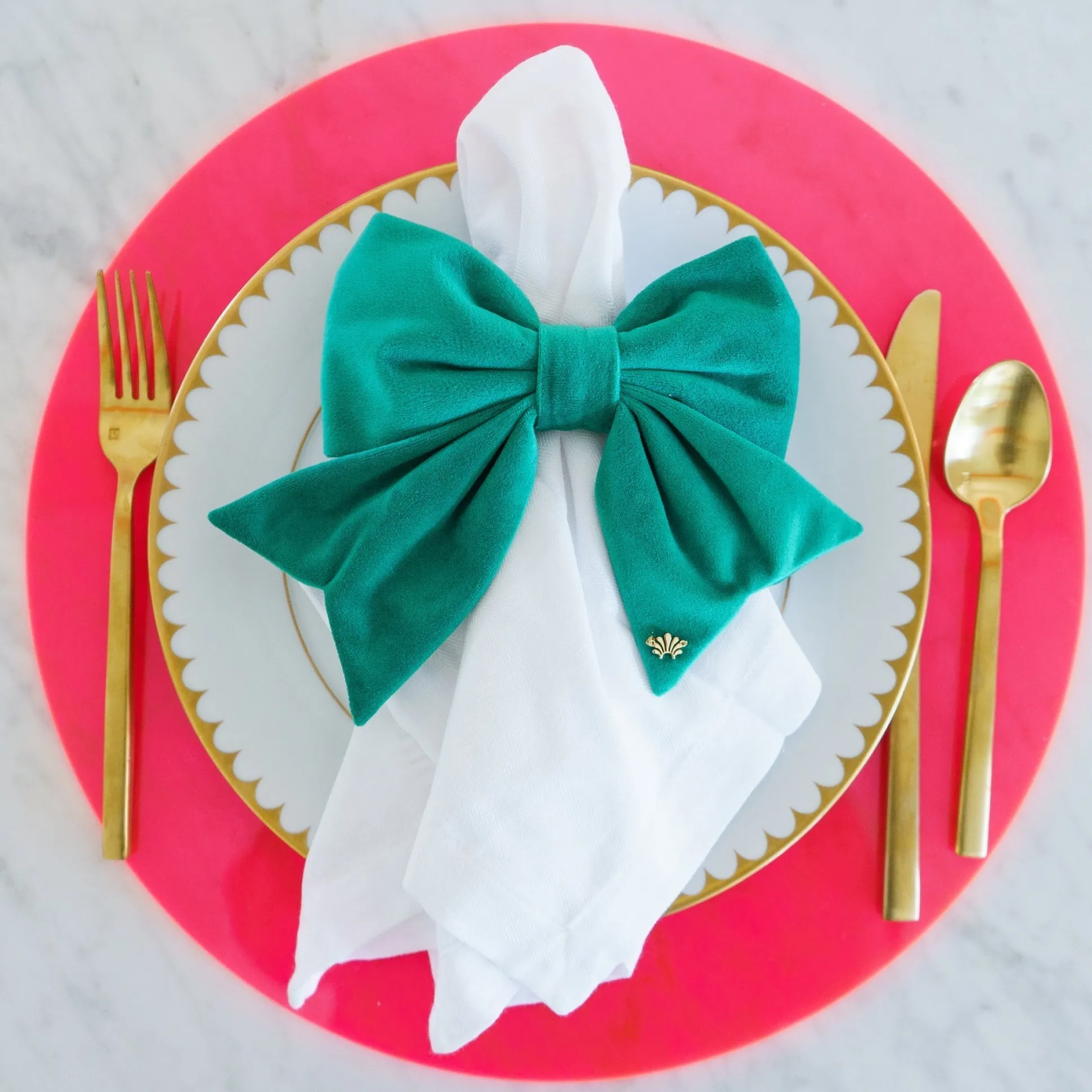 NEON PINK LUNA ROUND SET OF 4 PLACEMATS