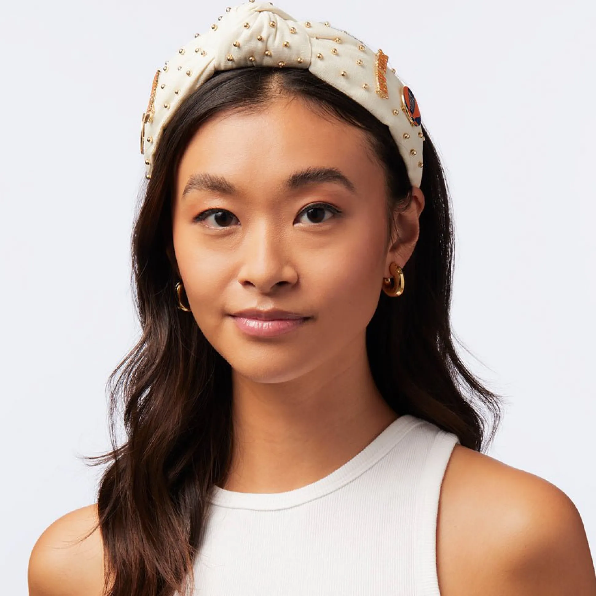 NEW YORK KNICKS LELE SADOUGHI / NBA IVORY EMBELLISHED KNOTTED HEADBAND