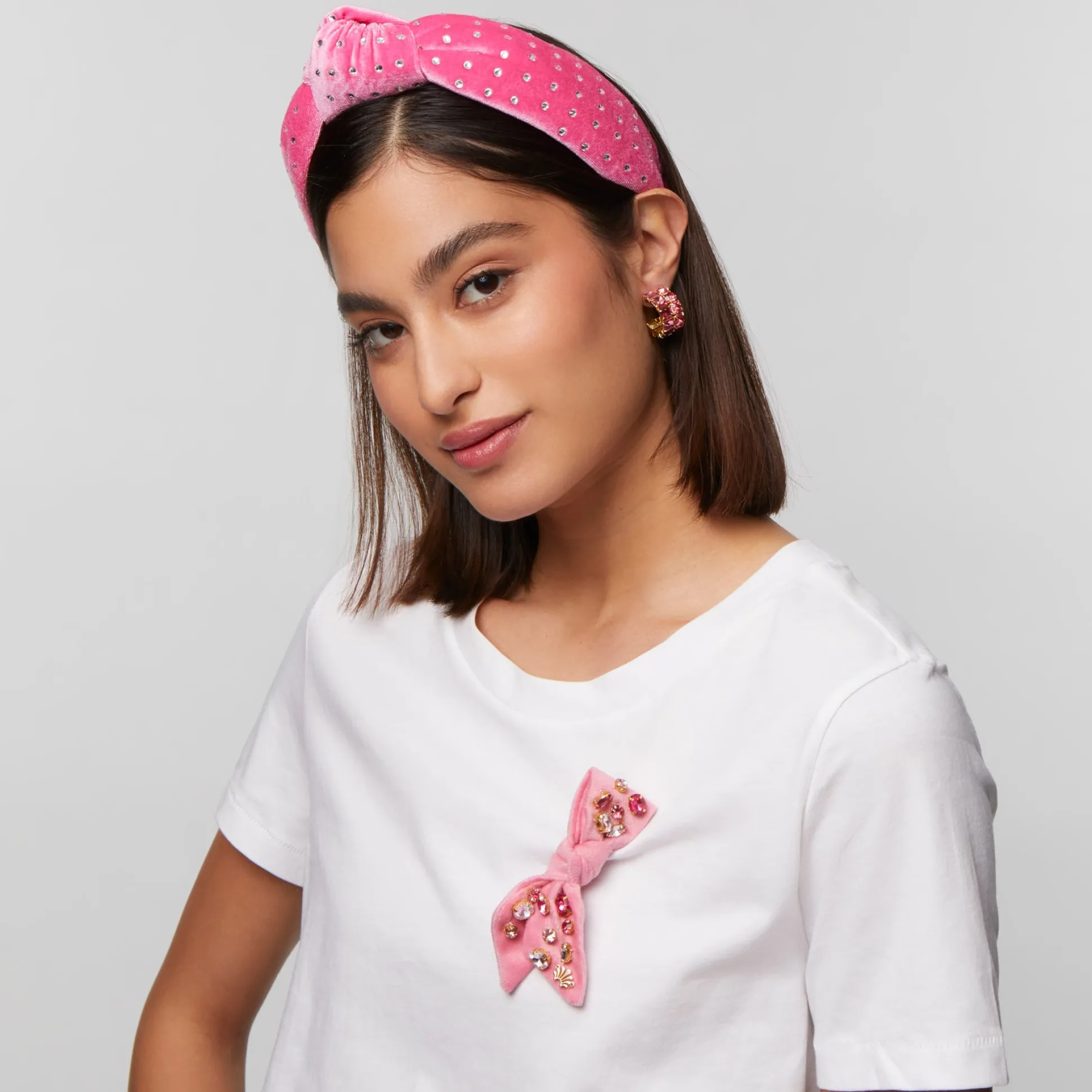 PINK EMBELLISHED AWARENESS RIBBON
