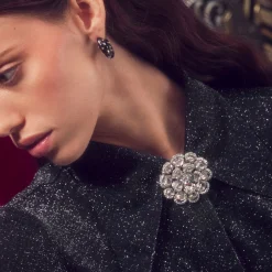 SHINY SILVER CRYSTAL ROSE BROOCH