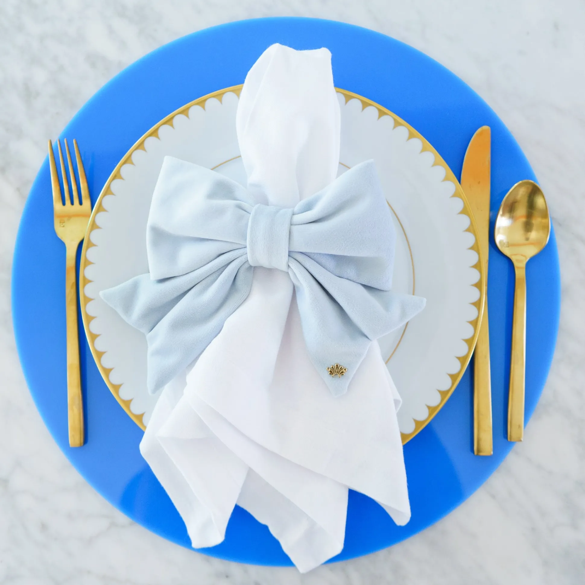 SKY BLUE LUNA ROUND SET OF 4 PLACEMATS